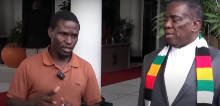 Maxwell Chikumbutso mit dem Präsidenten Emmerson Mnangagwa